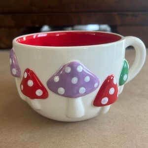 Ceramic coffee/tea cup